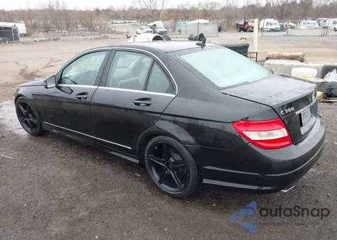 2010 Mercedes-Benz C-Class из США, поврежденный, VIN WDDGF8BB6AF430632